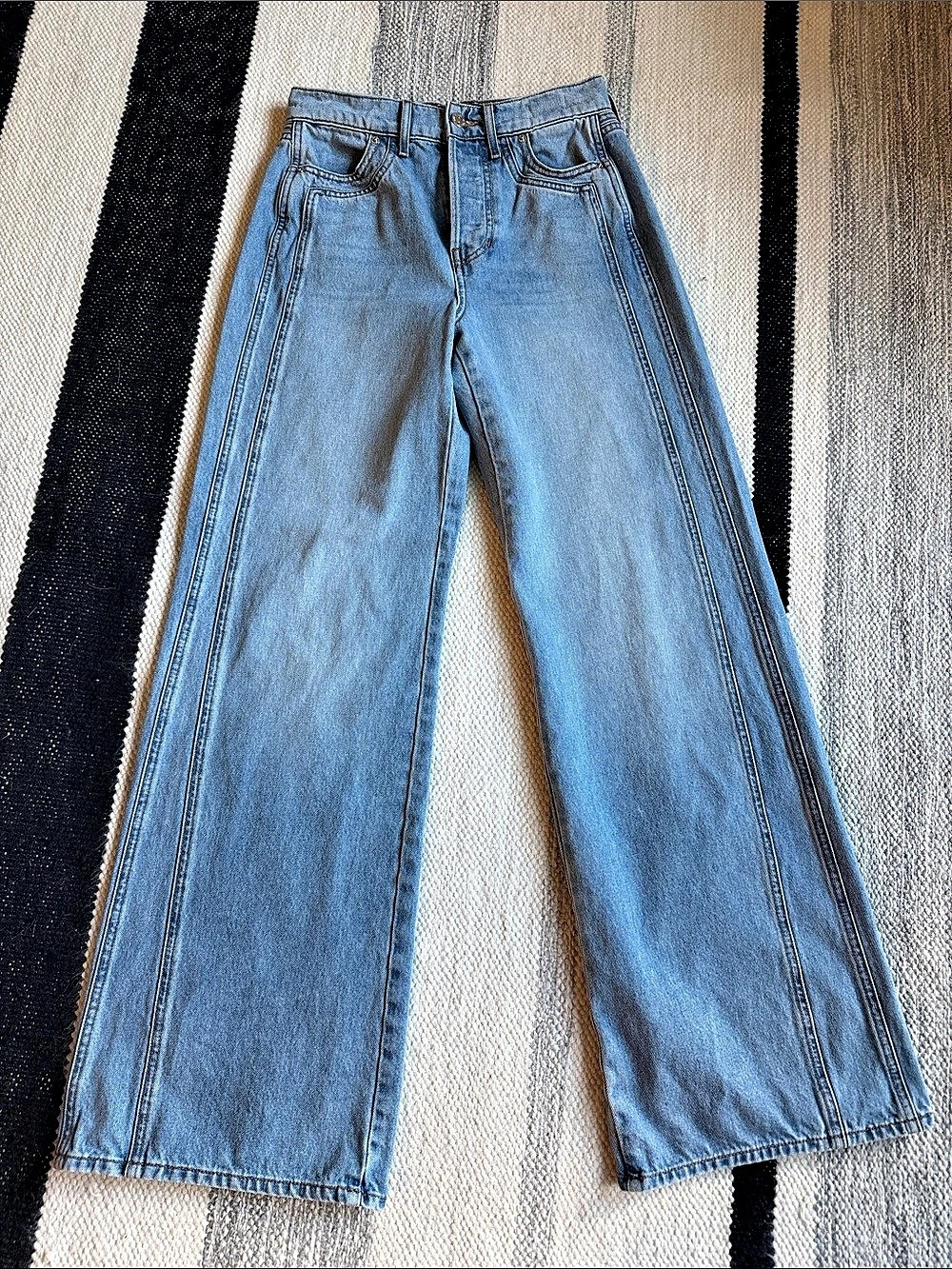 Veronica Beard Taylor Relaxed Wide Leg High Rise Jeans Wide Leg Jeans i